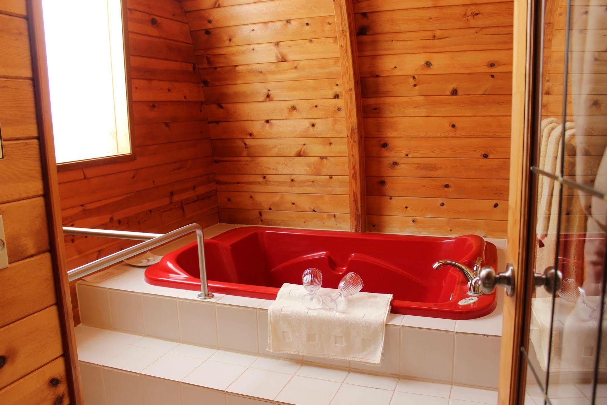 Mineral Springs Resort Fernwood Kültér fotó